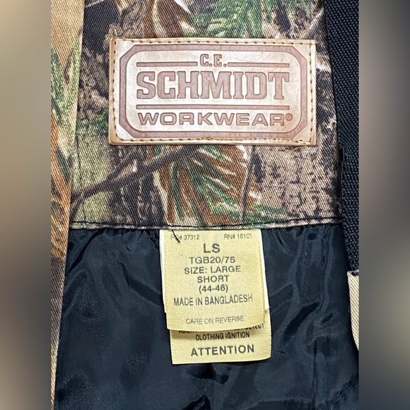 C.E. Schmidt Workwear Camo Overalls. - Picture 4 of 7